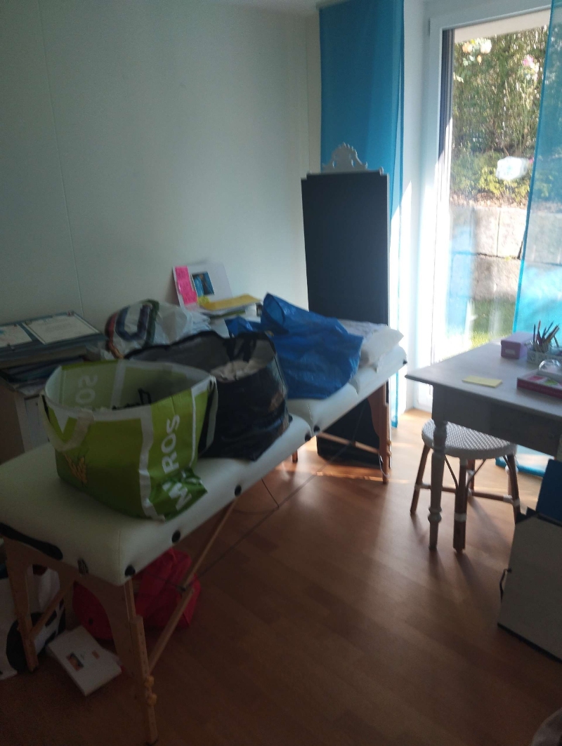 In Zeglingen wurde erneut ein Befall von Bettwanzen in einem Schlafzimmer festgestellt. Kammerjäger sollten zur Bekämpfung der Schädlinge hinzugezogen werden.